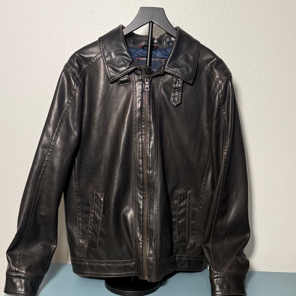Vintage Tommy Hilfiger Men's Black Leather Jacket
